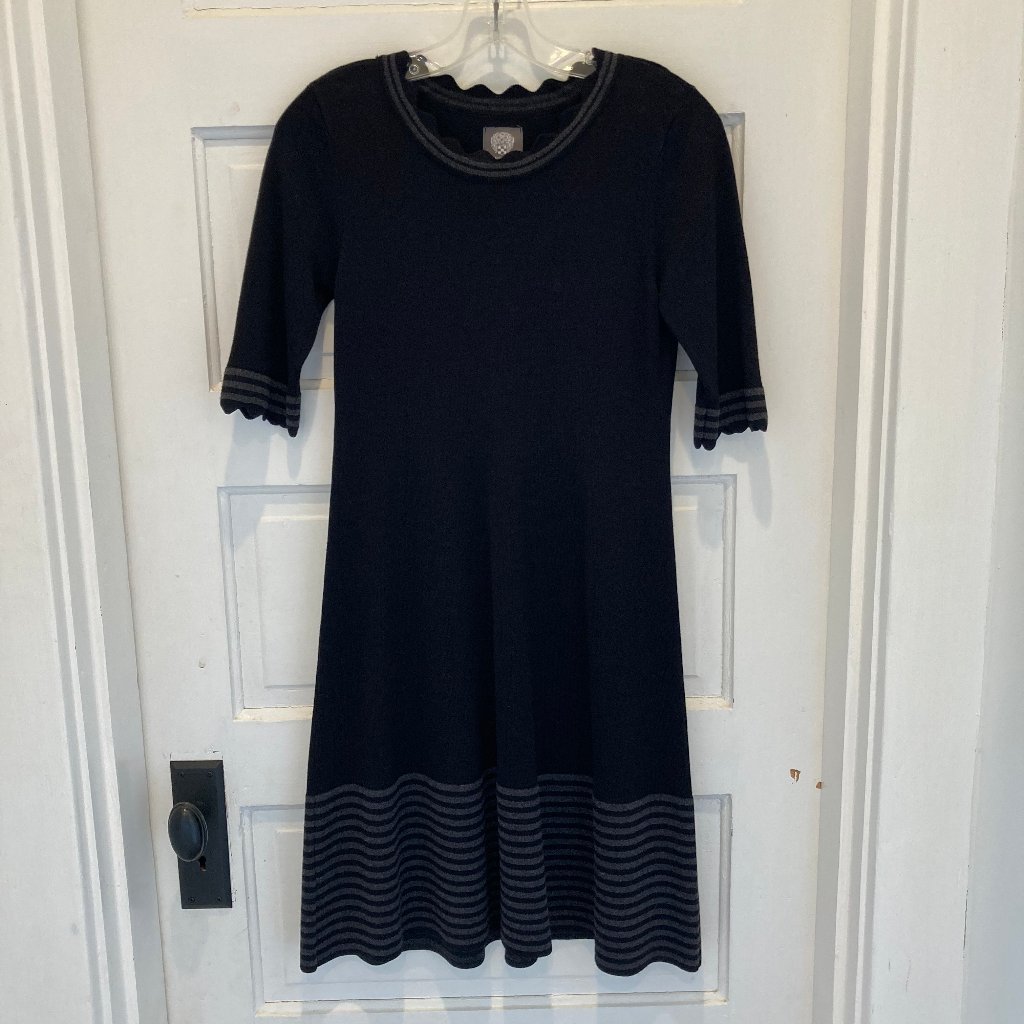 Vince Camuto Short-Sleeved Dress